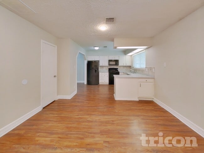 Building Photo - 4238 Burkegate Dr