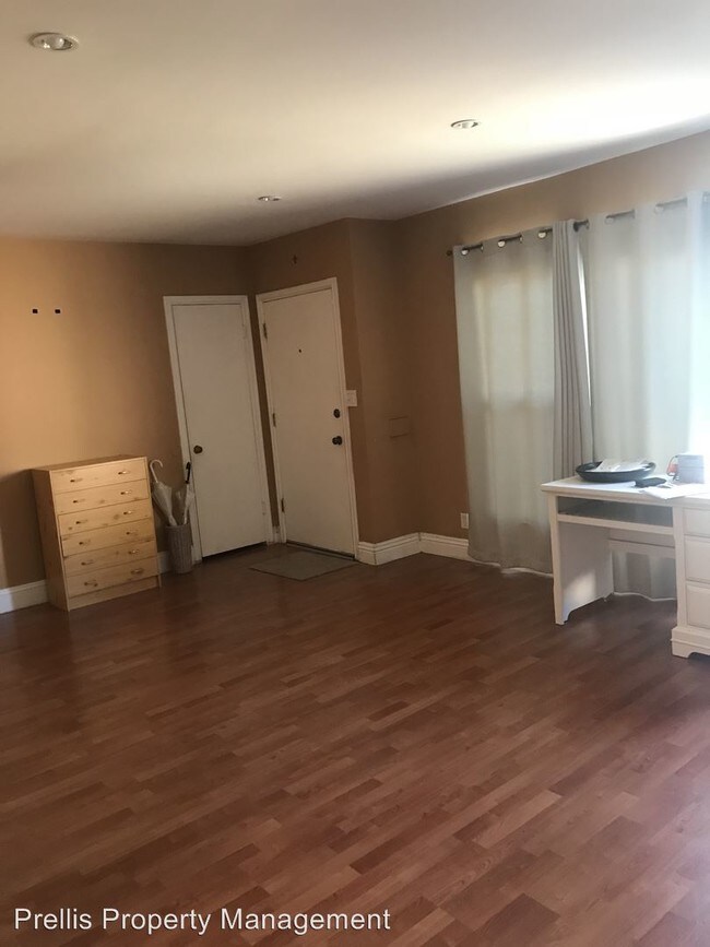 Building Photo - 3 br, 2 bath House - 12611 Vose Street