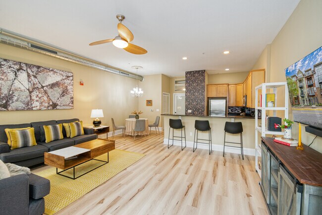 Foto del edificio - 415 Saint Francis St