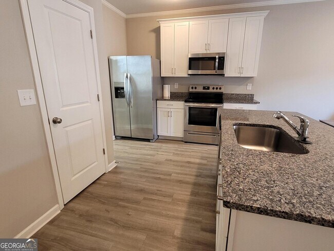 Foto del edificio - 2780 Laurel Ridge Cir