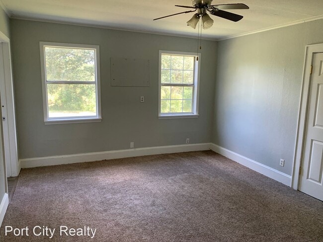 Building Photo - 3 br, 1 bath House - 5760 Jefferson Paige Rd.