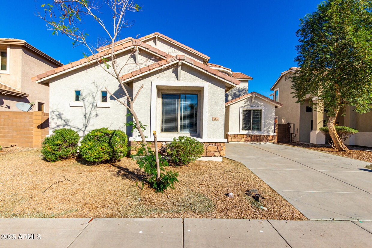 Foto principal - 3047 S 257th Ave