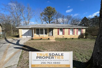 Building Photo - 4025 Summerhill Pl NW