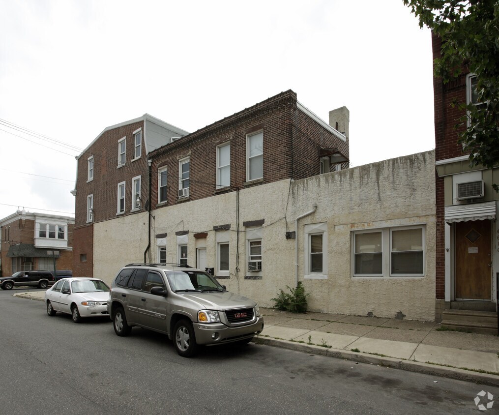 Building Photo - 2321 Orthodox St