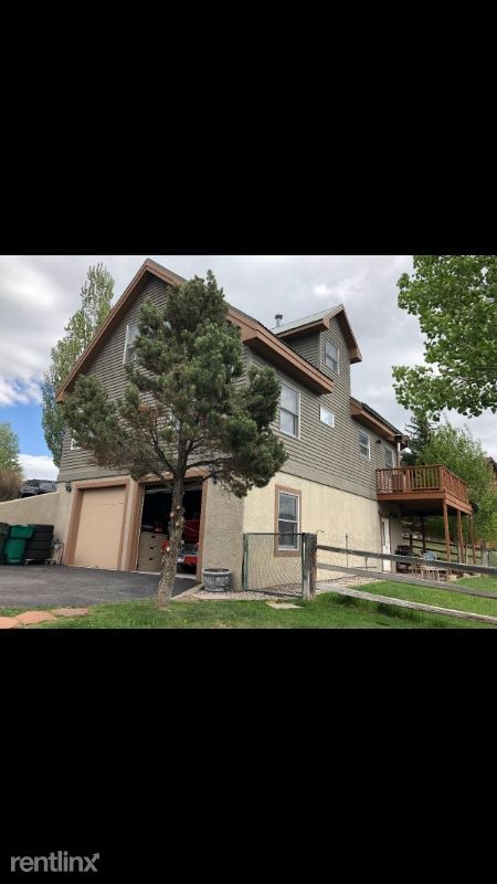 Primary Photo - 3 br, 3.5 bath House - 1347 Mesa D Unit J2