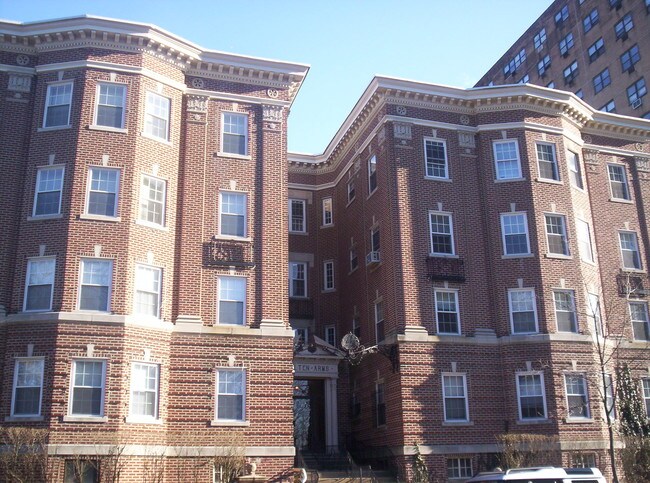 Foto del edificio - 756 S Front St
