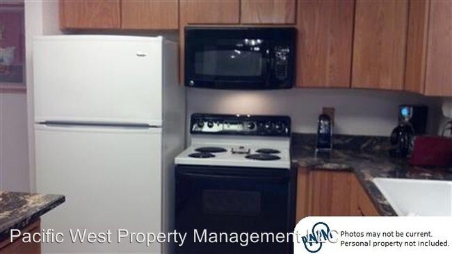 Foto del edificio - 3 br, 2 bath House - 1955 Summercrest Dr. S