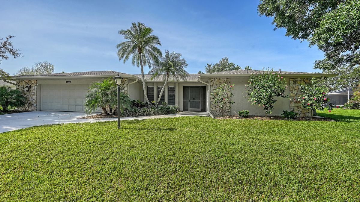 Foto principal - 2008 Country Meadows Ln