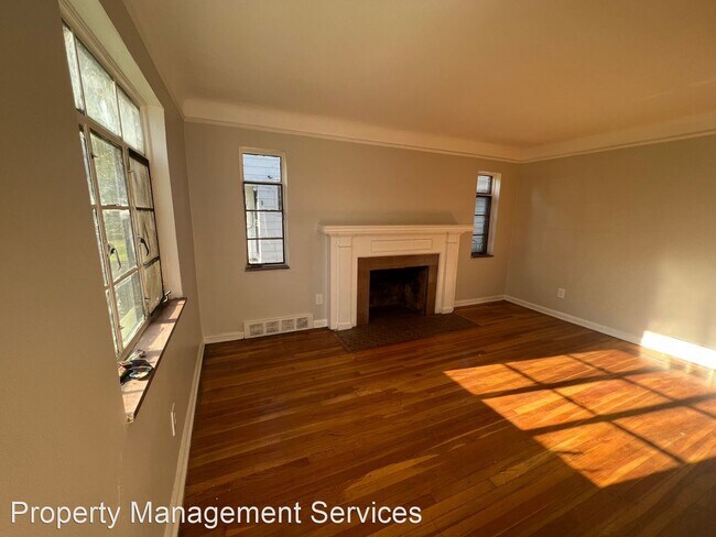 Foto del edificio - 3 br, 1.5 bath House - 5700 Marseilles