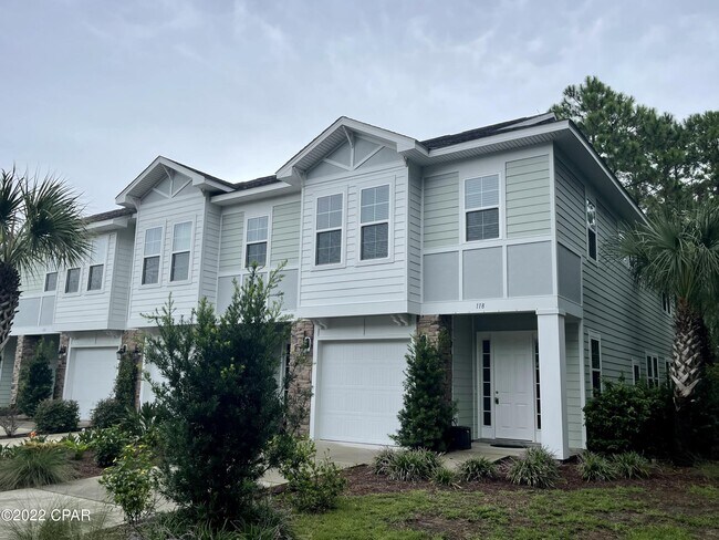 Foto del edificio - 118 Enchantment Falls Ln
