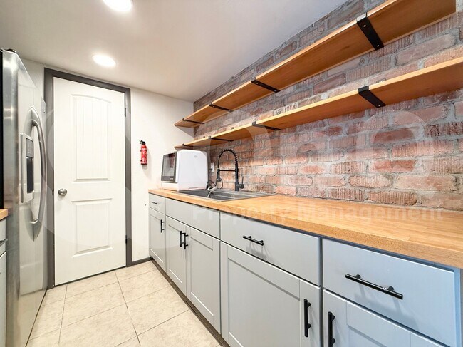 Photo - 4462 E Pueblo Ave Apartment