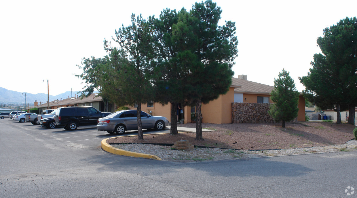 Primary Photo - Pine Valley Estates Apartments