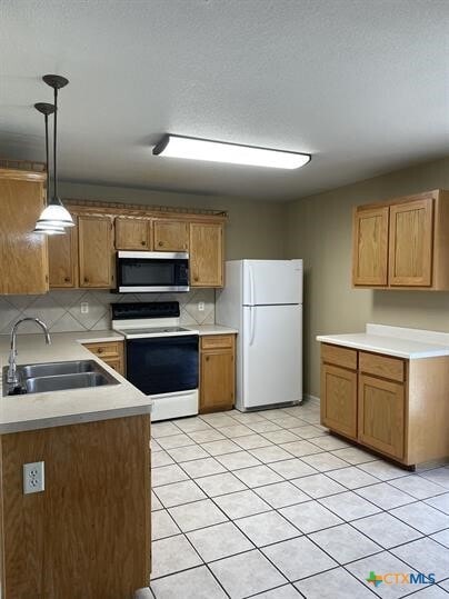 Foto del edificio - 4209 Rainlily St