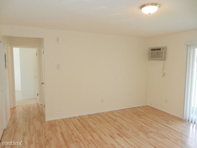 Building Photo - 2613 Davidson Dr