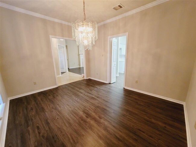 Building Photo - 16930 Scenic Lakes Way