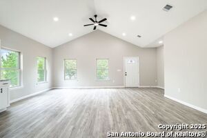 Foto del edificio - 908 Plum St