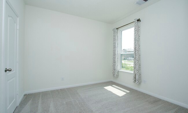 Building Photo - 7219 Bakersfield Ct