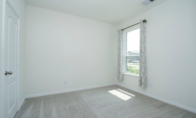 Foto del edificio - 7219 Bakersfield Ct