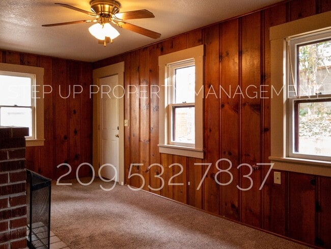 Building Photo - Charming 1 Bedroom 1 Bath Cottage In Downtown Sonora!!!!!