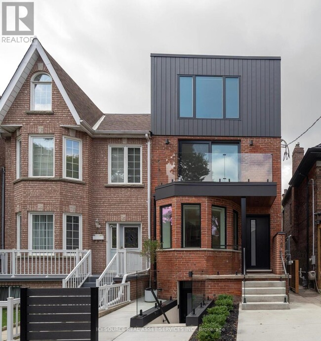 Building Photo - 328 Shaw St