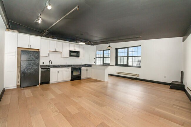 Building Photo - 2520 S. 3rd Street #500 (Reynolds Lofts)