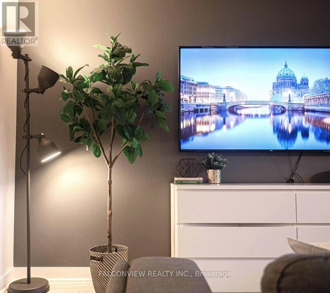 Photo du bâtiment - 165 Legion Rd N