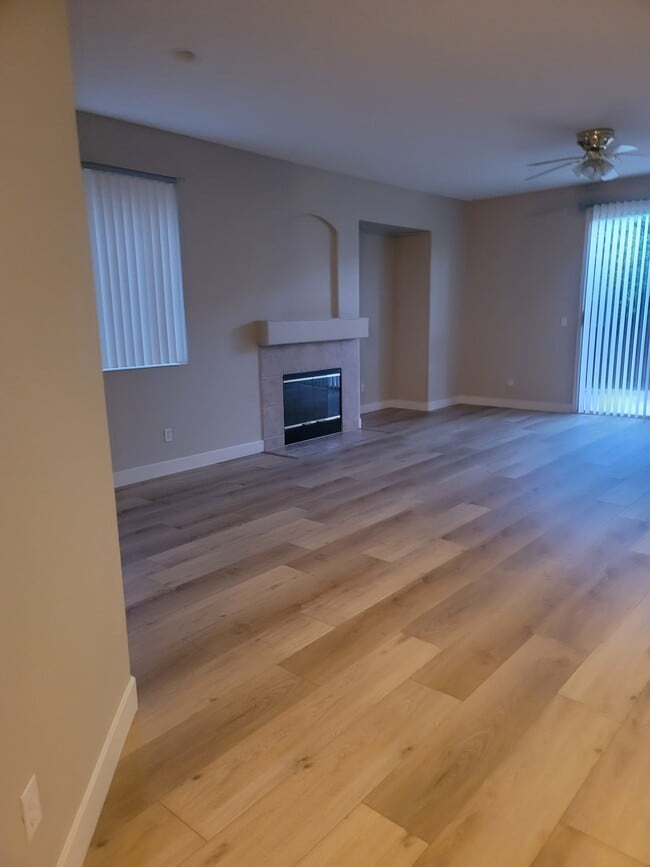 Building Photo - 2243 Thomsen Way