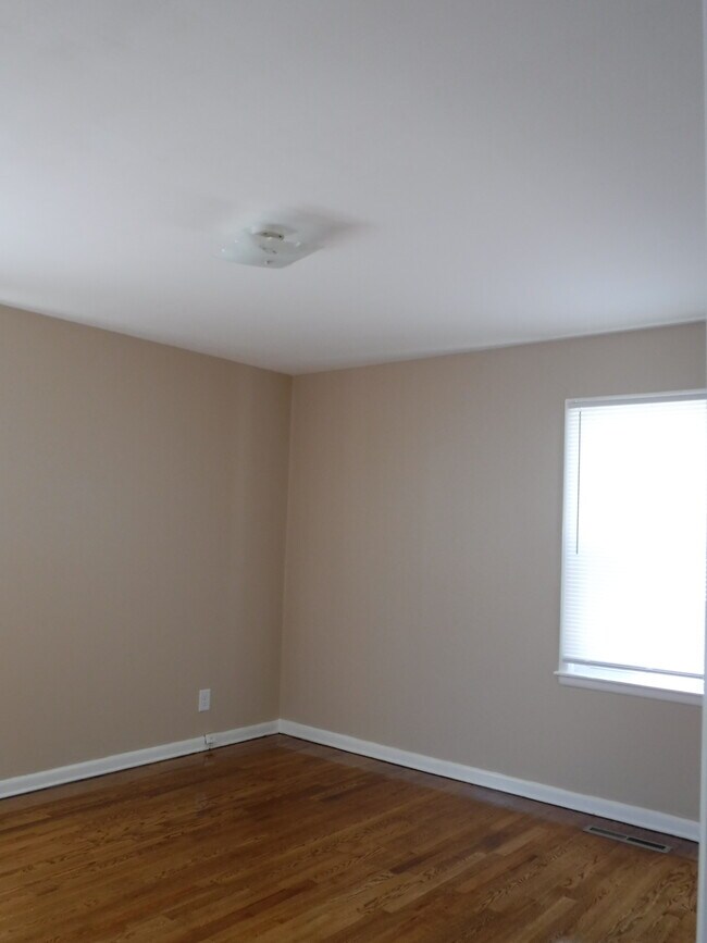 Foto del edificio - 505 W Meadow Ln