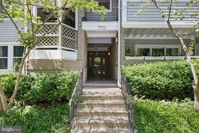 Building Photo - 7713 Lafayette Forest Dr
