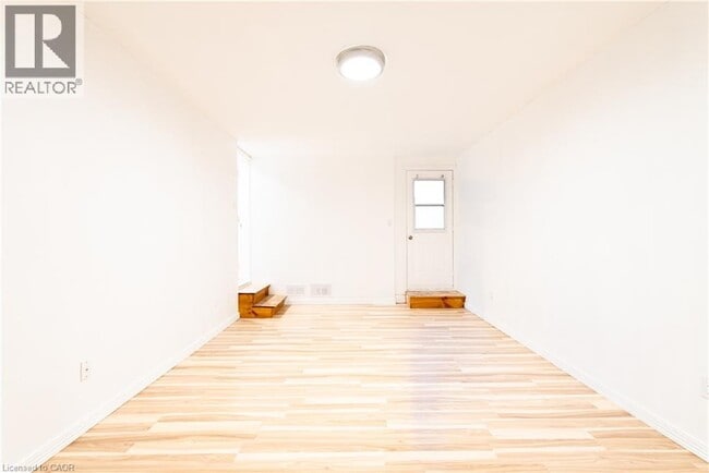 Building Photo - 119 Summers Dr