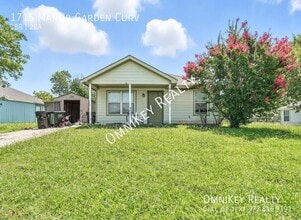 Building Photo - 1715 Manor Garden Curve