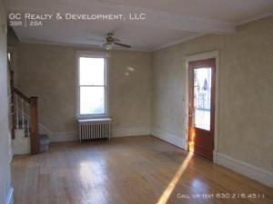 Building Photo - **3 BDRM / 2 BATH SFH / 1,672 SF**