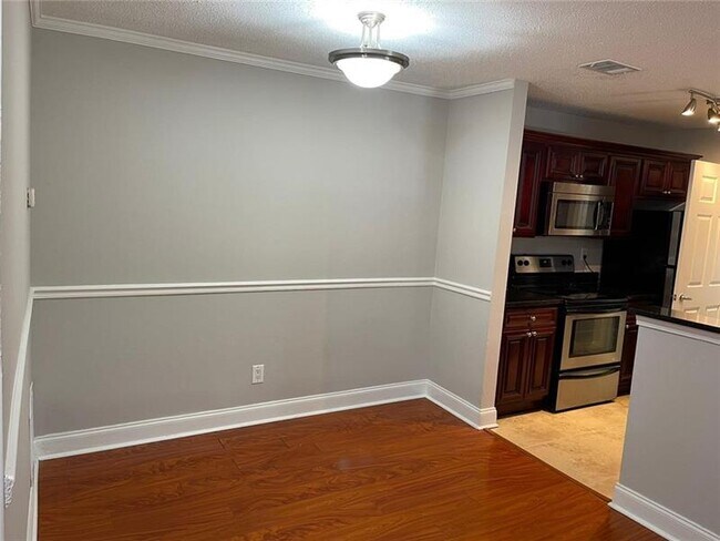 Foto del edificio - 3102 Santa Fe Pkwy