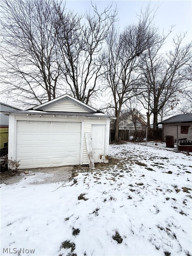 Building Photo - 1433 Kenmore Blvd