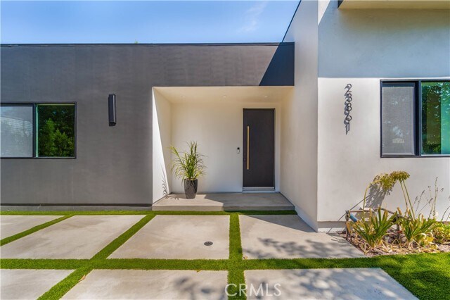 Foto del edificio - 23861 Gilmore St
