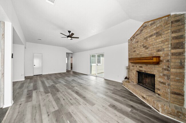 Foto del edificio - 1022 Western Meadows Dr