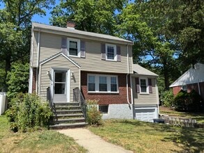 52 Hollywood Rd