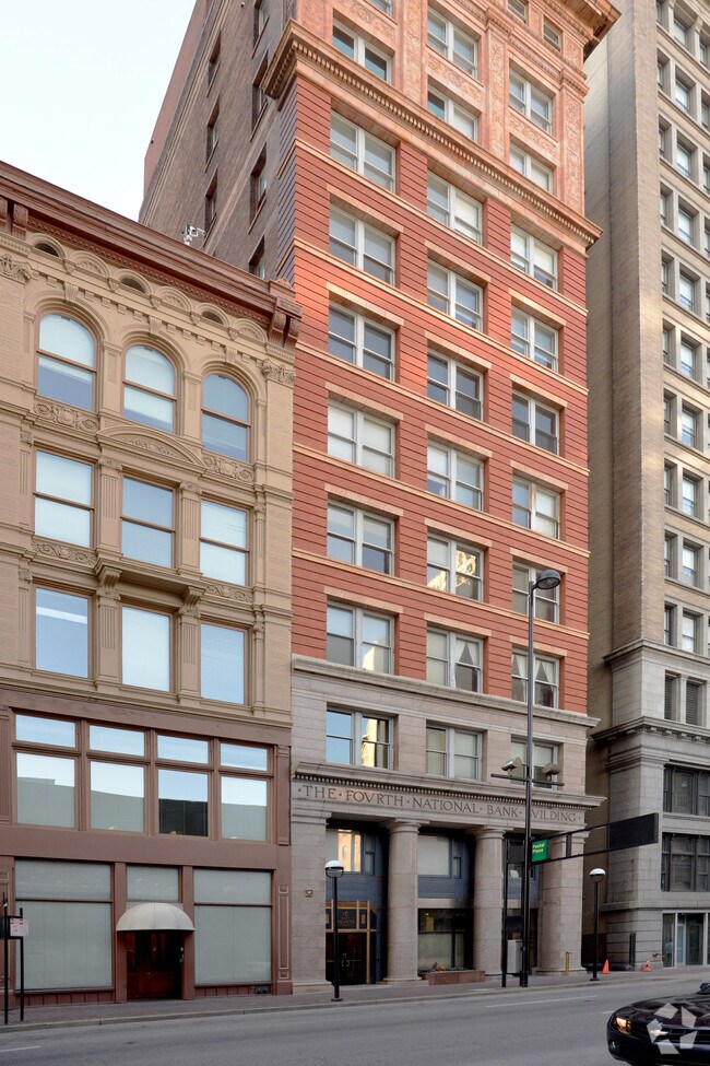 Building Photo - 18 E 4th St