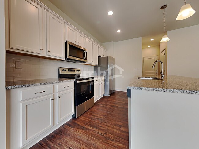 Foto del edificio - 841 Headland Wy