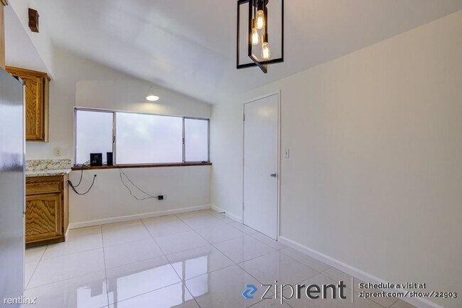 Building Photo - 3 br, 2 bath House - 9660 Gerald Ave, Nort...