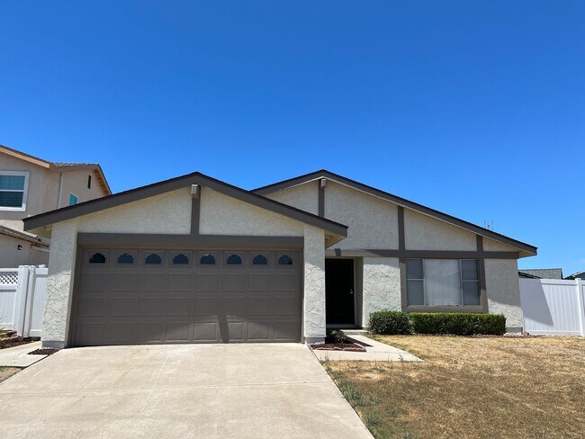 Foto del edificio - 3BD 2BA House located in Mira Mesa