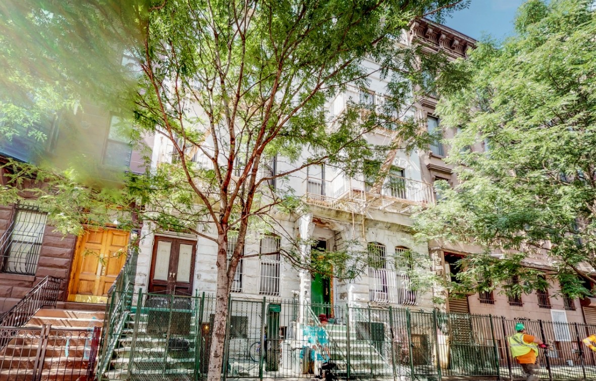 Building Photo - 118-120 W 124th St