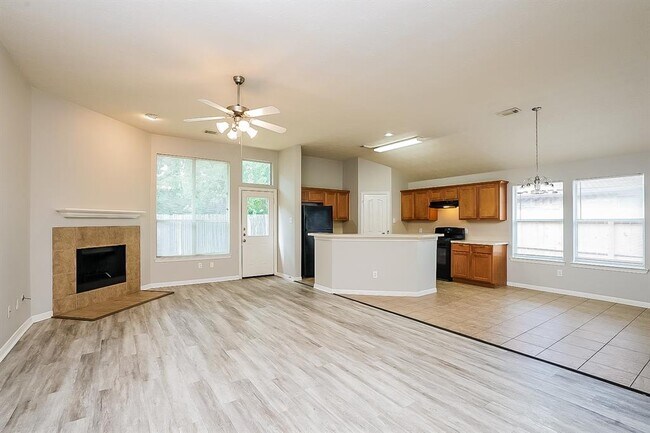 Building Photo - 4531 Bridgevillage Dr