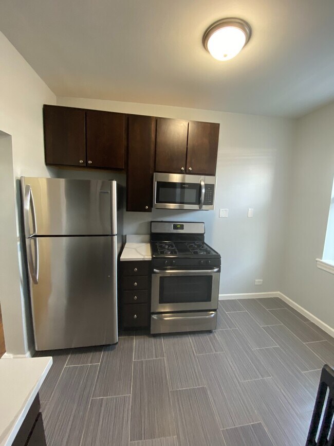 Foto del edificio - 1722 W Juneway Terrace