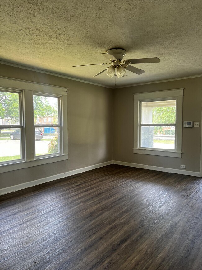 Foto del edificio - 813 N 48th St