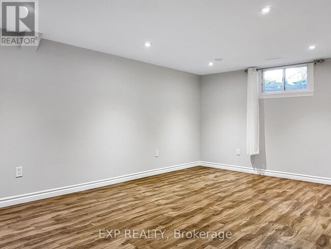 Photo du bâtiment - 66 Walter Ave