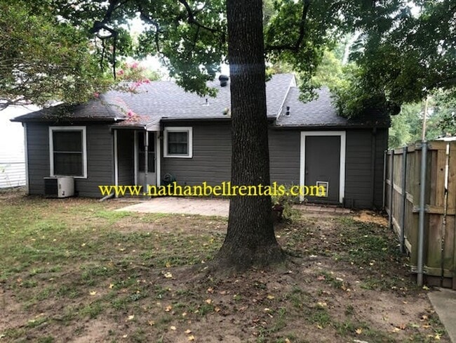 Foto del edificio - 2435 Clark Ln