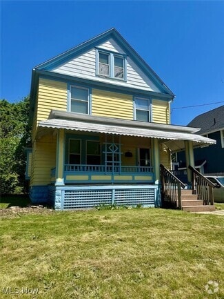 Building Photo - 254 Grand Ave