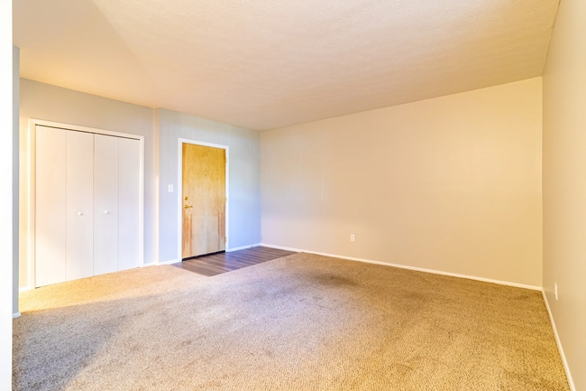 Interior Photo - Valley Plaza Apartments