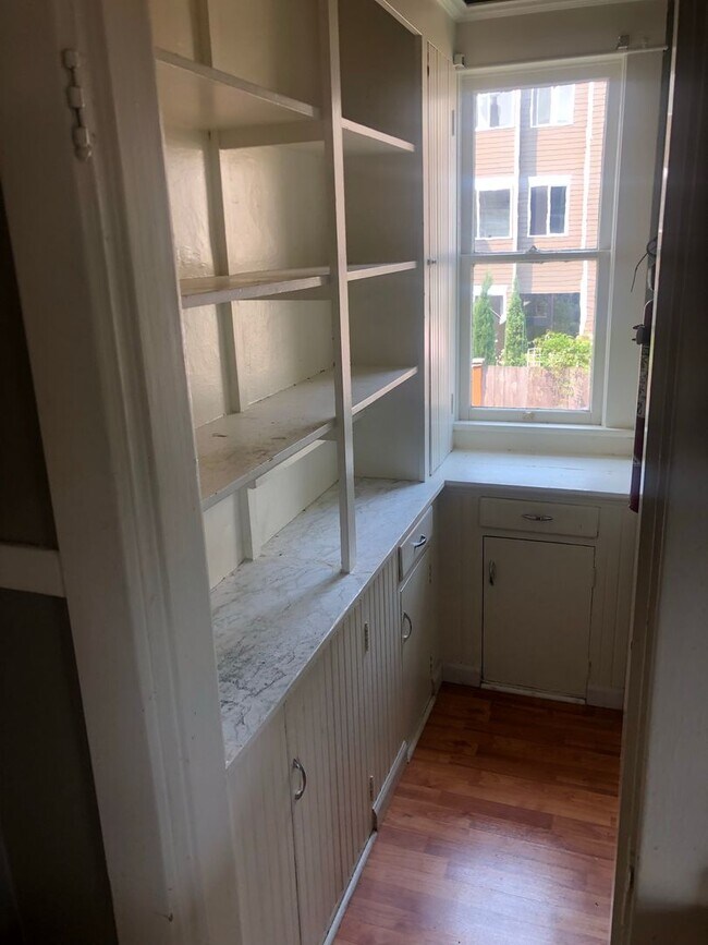 Foto del edificio - 2347-2349 Federal Ave E